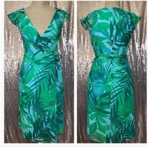 BCBG MaxAzria Green tropical leaf wrap dress sz 4